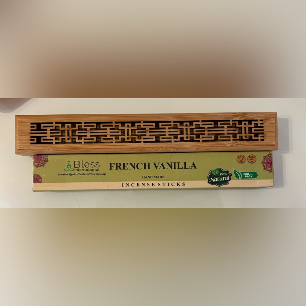 🌸 2 for $10 🌸 French Vanilla Incense Sticks with Bamboo Holder
